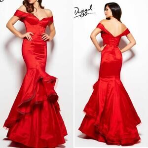 Mac Duggal Women's Size 10 Red Off Shoulder Fit and Flair Formal Gown